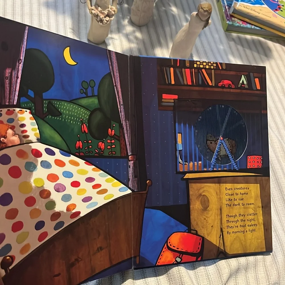 Lights Out, Night's Out: A Glow in the Dark Book (AniMotion) EUC